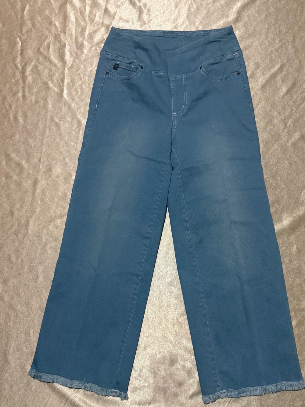 Belle by Kim Gravel Regular TripleLuxe Denim Wide Leg Crop w/ Fray sz. 4 a680139